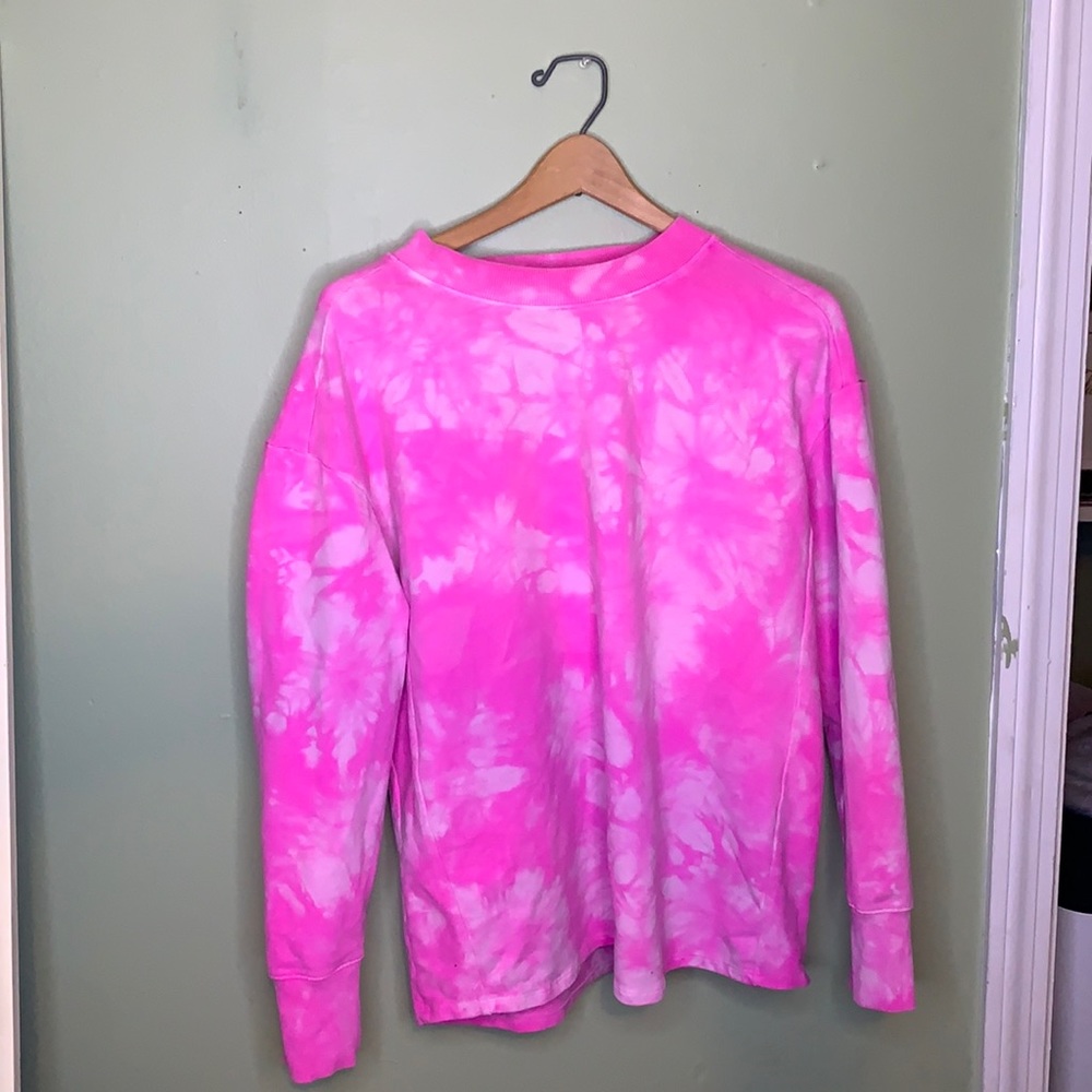 Long sleeve crew neck